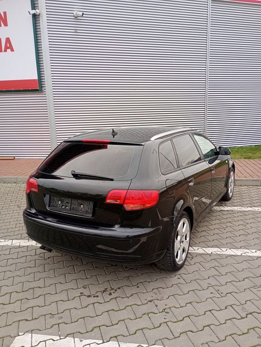 Audi A3 Automat 2.0 140 cp*Xenon*Bose*comenzi volan *pilot*