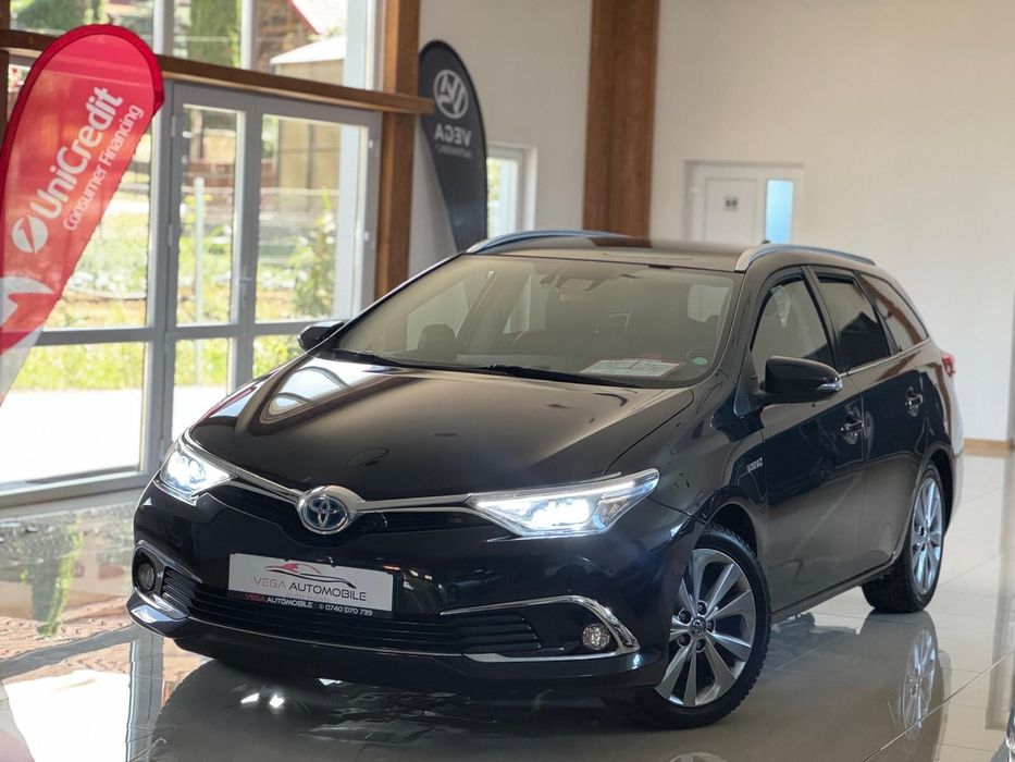 Toyota Auris Toyota Auris 1,8 Hibrid,plus GPL136 CP,Full Dotări,Istoric Impecabilă