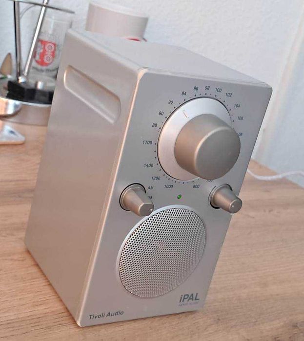 Tivoli Audio iPAL HENRY KLOSS ポータブルラジオ Radio Tivoli Audio iPAL Henry Kloss Targu Jiu • OLX.ro