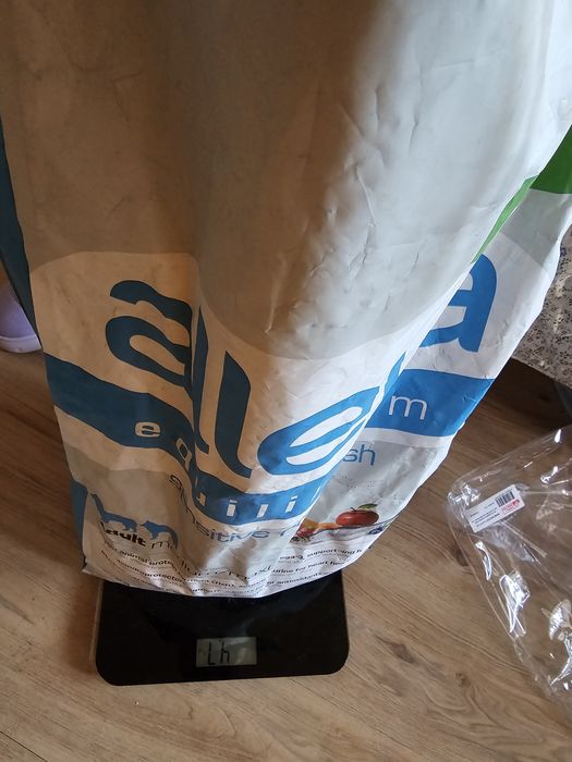 Хипоалергенна суха храна за куче