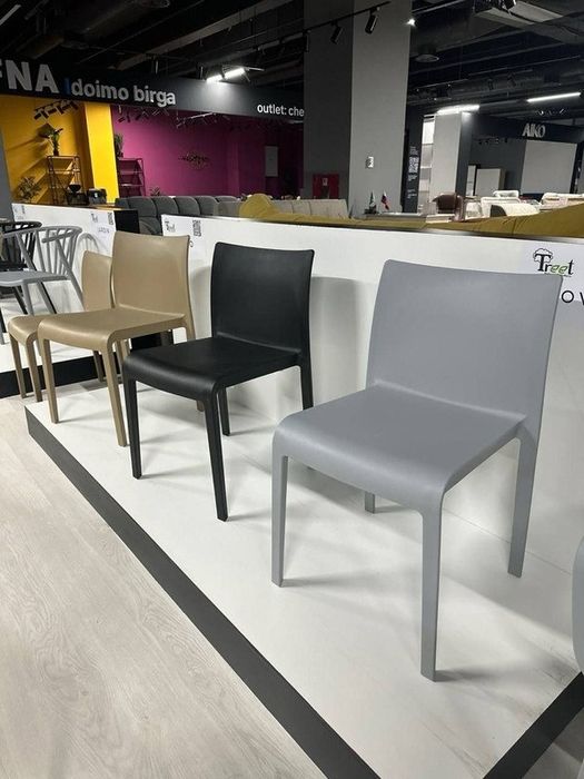 Stol stul plastmassa. Столы и стулья для кафе