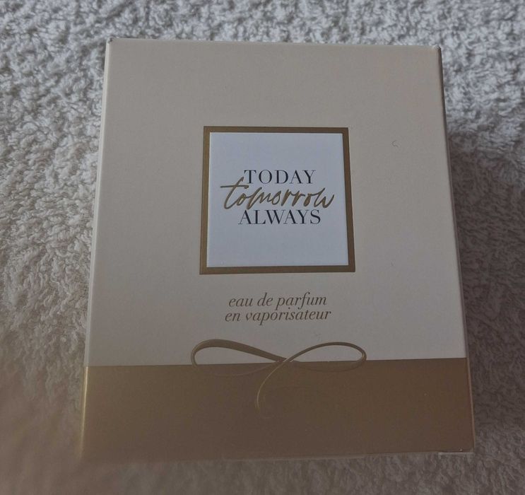Дамски парфюми AVON