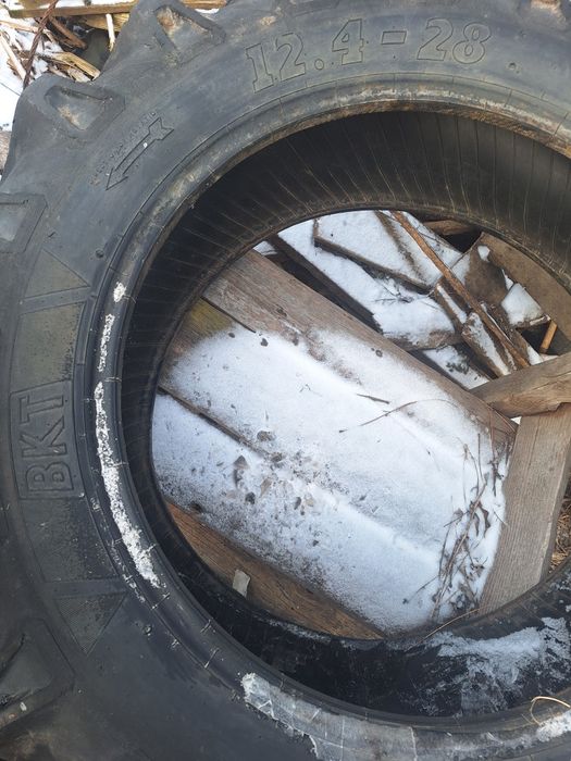 Cauciucuri BKT 12.4-28 (2 buc)
