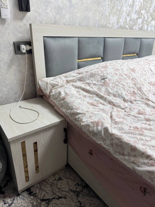 Спальный гарнитур