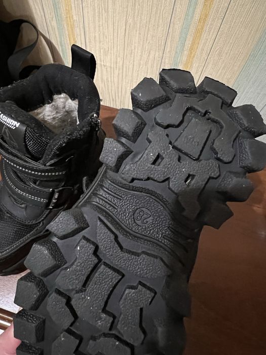 Продам обувь на мальчика