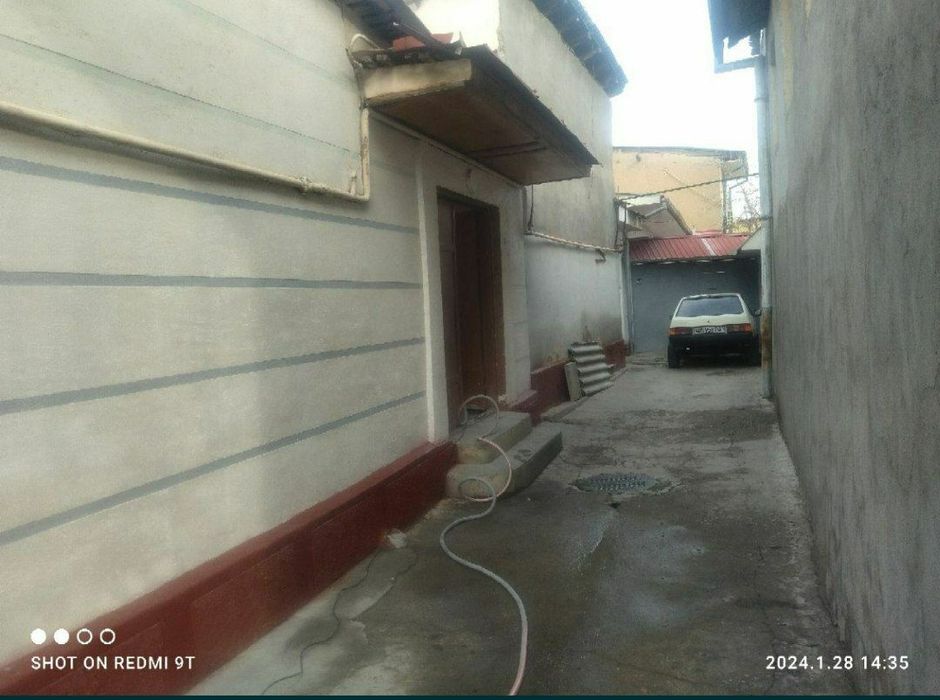 Участка сотилади сагбонда