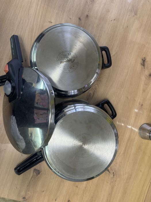 Комплект тенджери под налягане BRIO