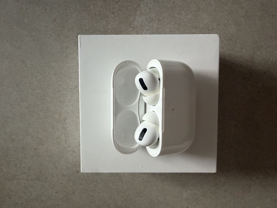 Airpods pro 1 folosite