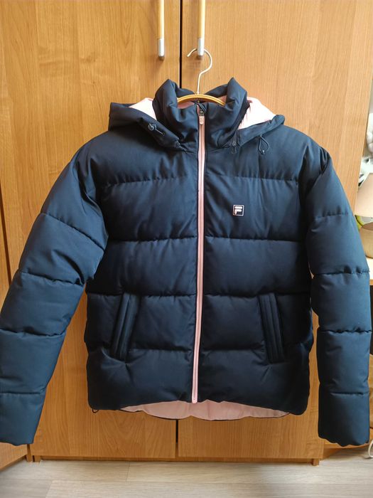 Куртка FILA(158-164)продам