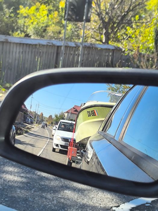 Vand schimb Barca cu motor 50cp peridoc inmatriculate  RO