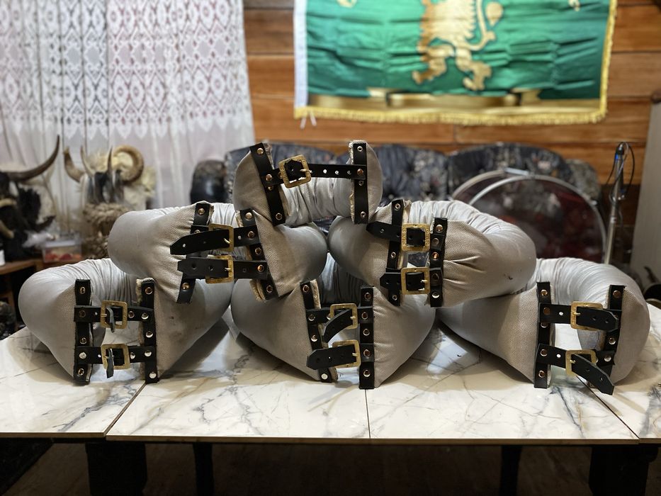 Кукерски маски/колани/пояси и тояги