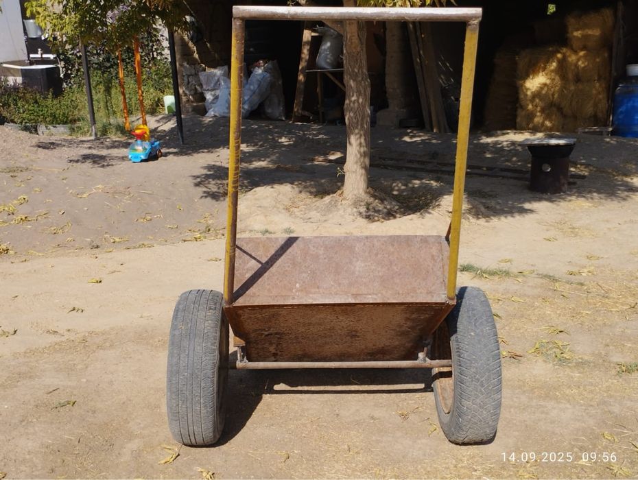 Қол арба (тачка) сатылады