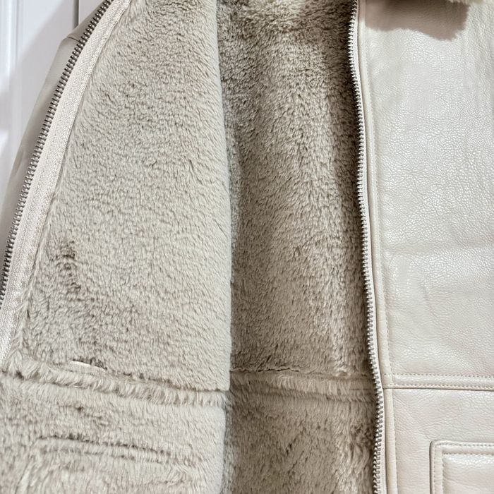 Кожено яке на H&M размер XS