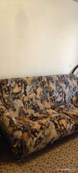 Диван в отличном состоянии.