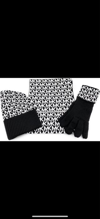 Set Michael Kors original cu Fes, Fular si Manusi, Nou, cadou perfect