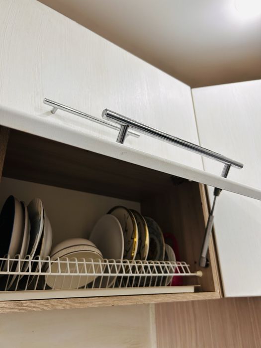 Кухонный гарнитур в отличном сост