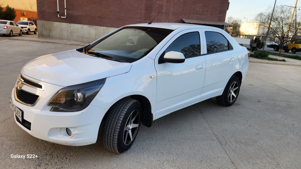 Кобит мошина сирошно сотилади