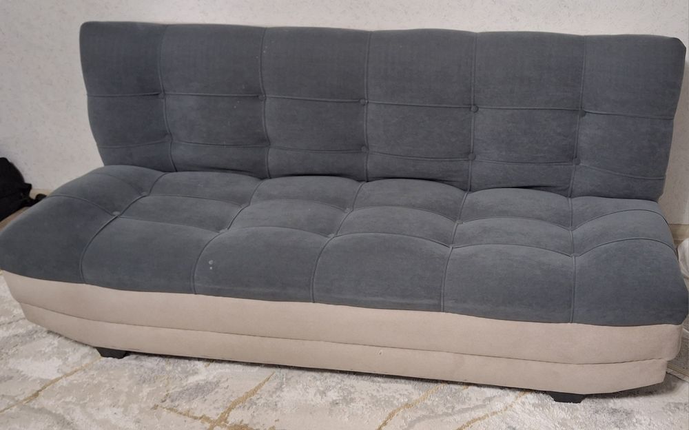 Продам диван недорого