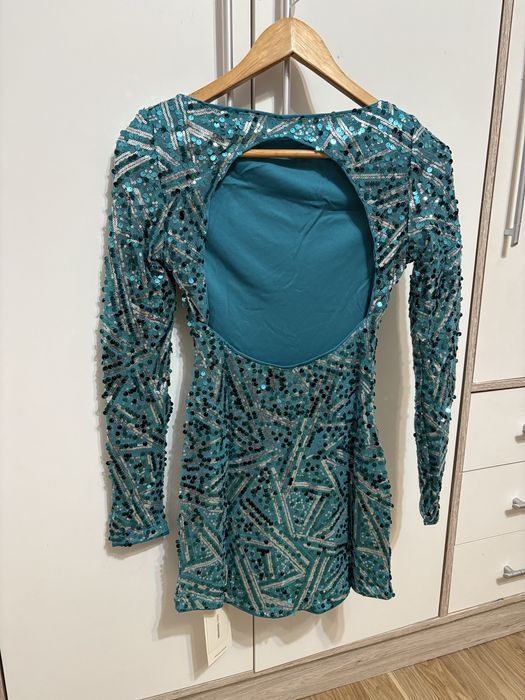 Парти рокля с пайети