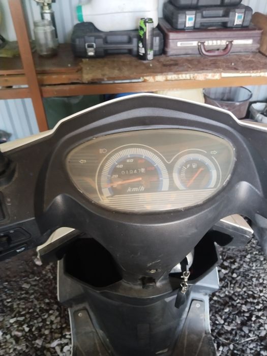 Скутер на полном ходу