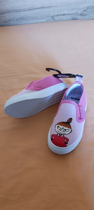 Нови красиви кецове за момиче номер 25