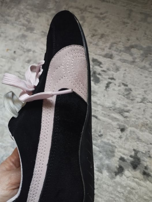 Кроссовки из натуральной замши