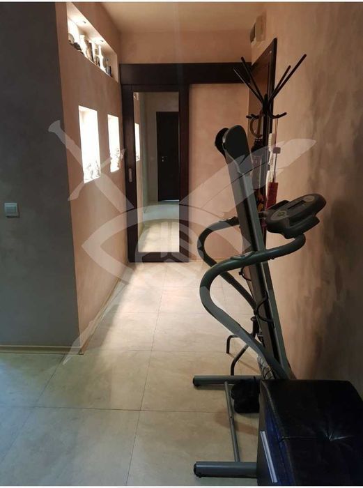 Дава се под наем Тристаен апартамент в София, Витоша - 85 кв.м за 950 € - Снимка #5