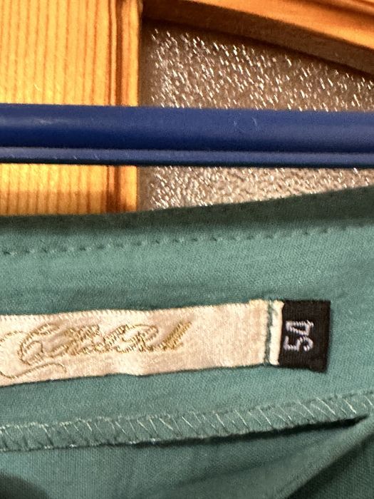 Платья новые не ношены