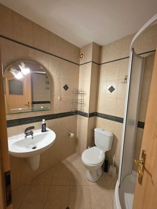 Дава се под наем Четиристаен апартамент в София, Изток - 140 кв.м за 1000 € - Снимка #6