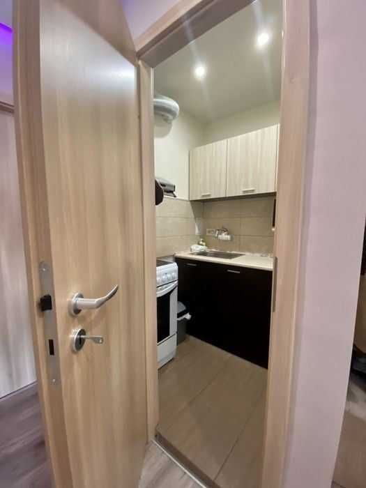 Дава се под наем Тристаен апартамент в София, Карпузица - 104 кв.м за 408 € - Снимка #4