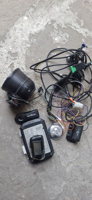 Продам Magicar 905 состояние хорошое на фото видно нет запаски пулта