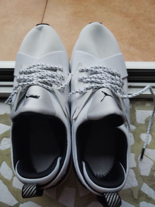 Vând adidași Puma originali