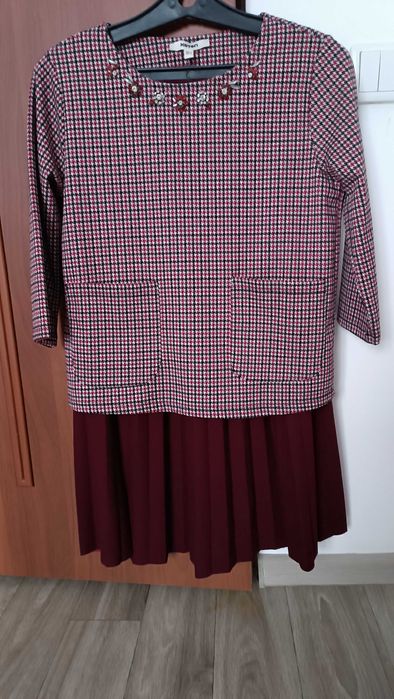 Красивая кофта и юбка