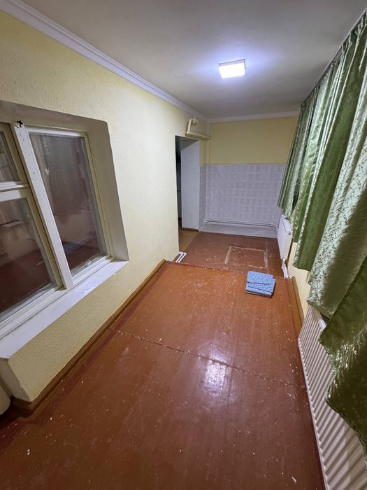 Срочно Продаеться 2-комнатная квартира городе Чирчике районе Октьябрь