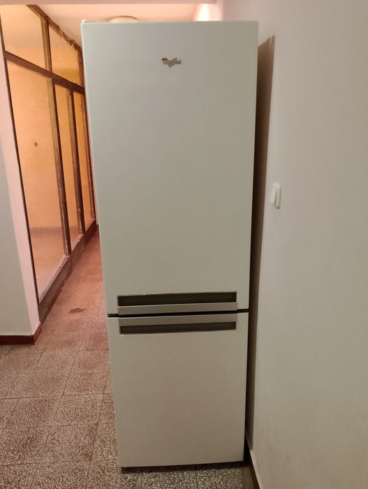Подарявам хладилник Whirlpool