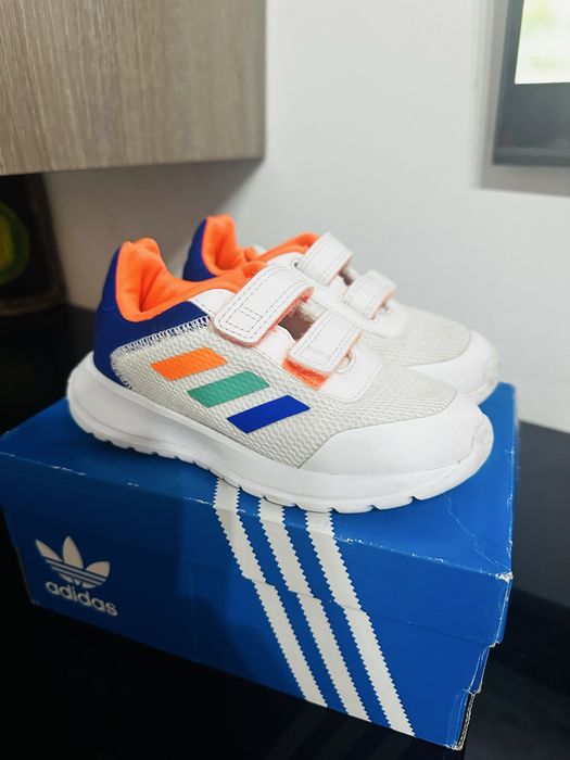Articole copii adidas si h&m