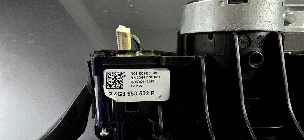 Ел. оборудване, лостчета за управление на темпомат и задна чистачка