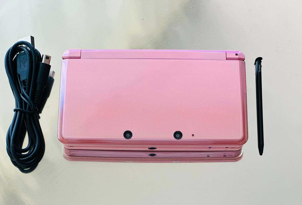 Nintendo 3DS Rose Gold + 70 игри Pokemon Zelda Mario Нинтендо