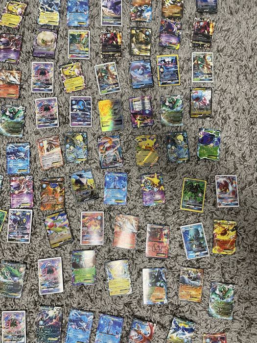 Colectie de carti Pokemon