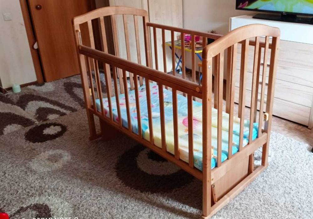 Детская кроватка