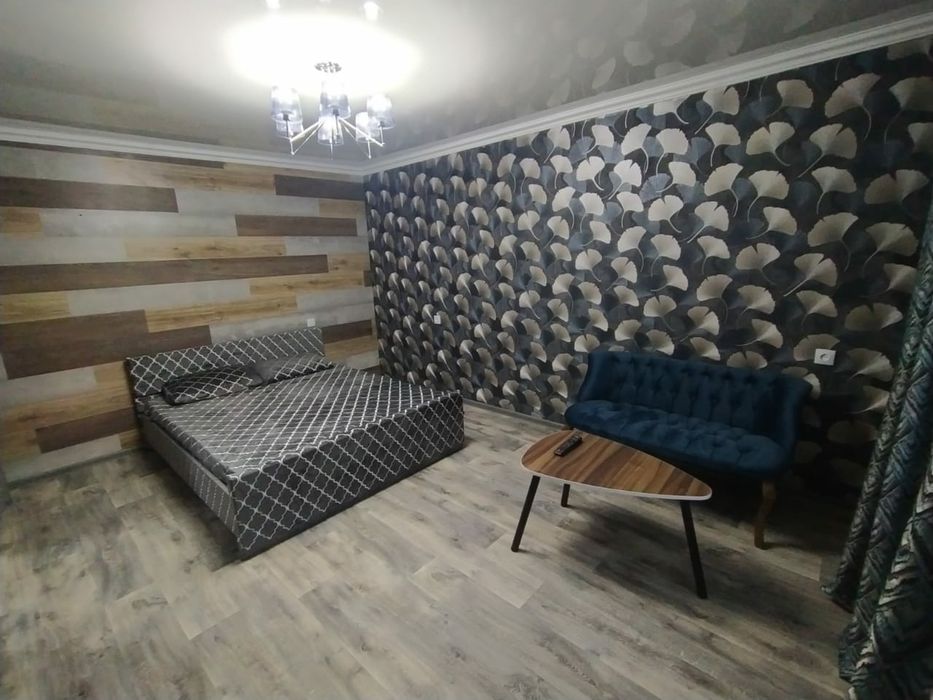 Сдам 1 комн.кв.8мкр.1 этаж.