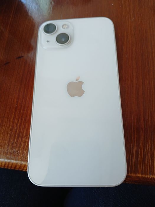 IPhone 13 бял 128g
