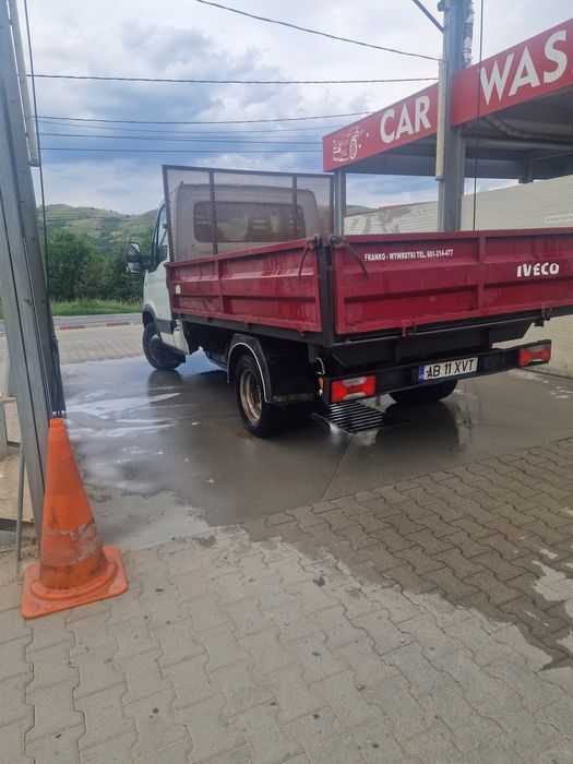 Vând Iveco basculabil