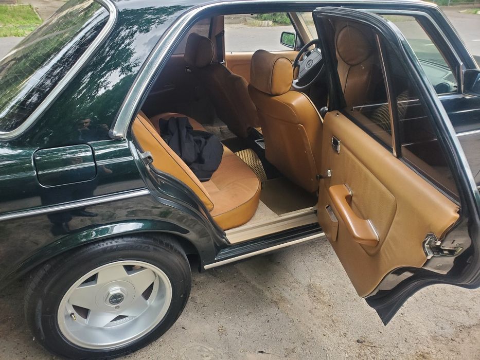 Mercedes Ben's w123