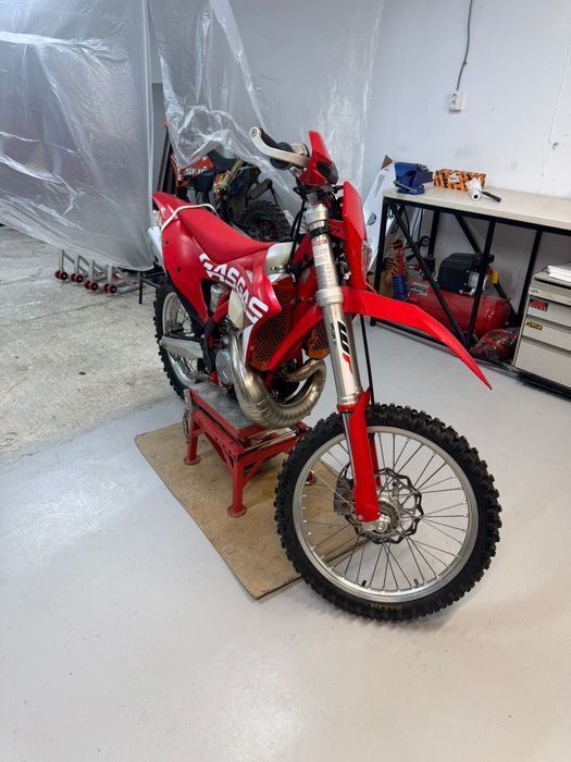 Vand Gas Gas Ec300 an 2023 /inmatriculat /20h de Nou