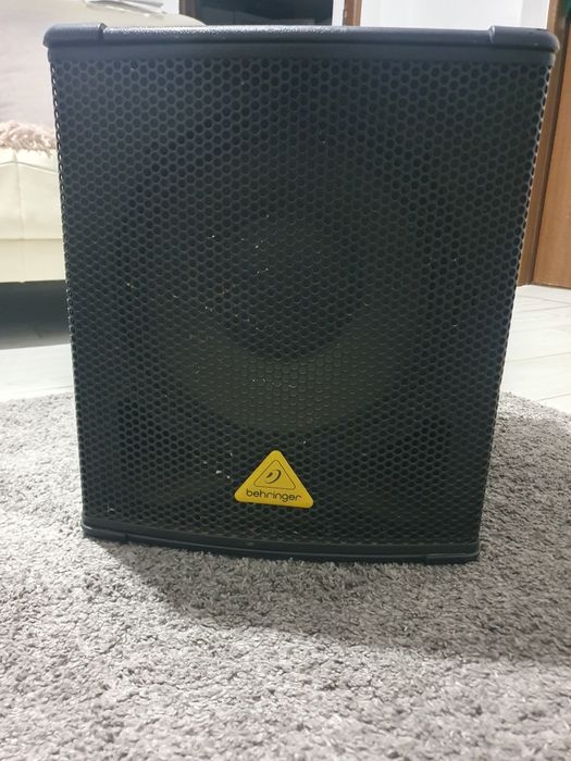 Subwofer activ behringer