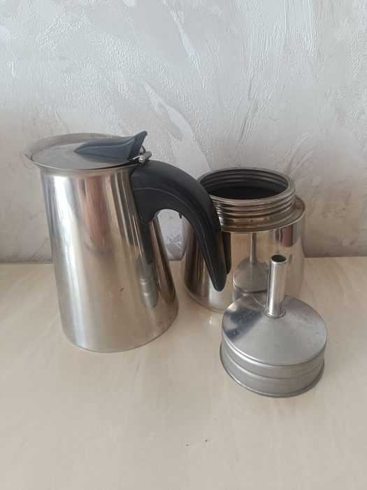 Продам кофеварку