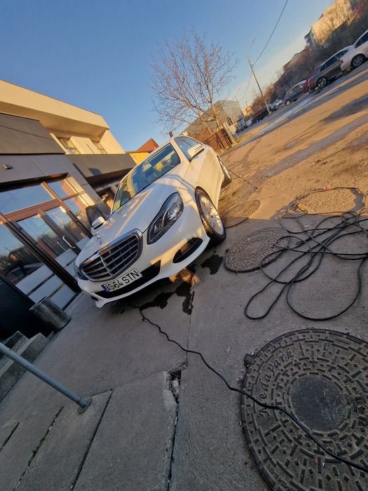 Se vinde Mercedes E Class 220 W212, ultimul model fabricat anul 2016
