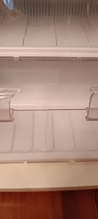 Продаю холодильник Indesit