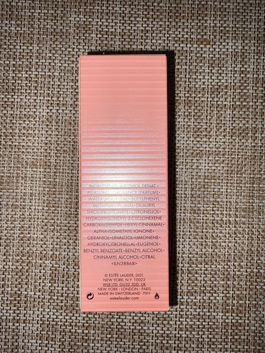 Estee Lauder Pleasures парфюмна вода - внос от Дубай